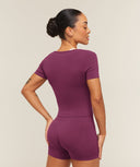 Everyday Seamless Tight Fit Crew Neck Tee Strength Pink - Unmatched Supply-GYMSHARK